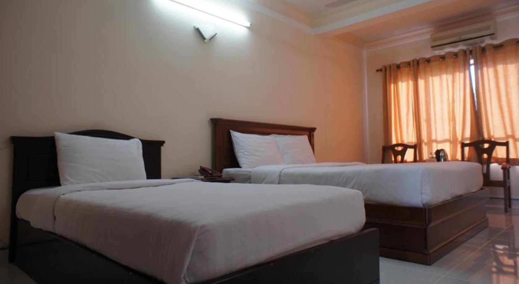 Elegant Inn Хошимін Екстер'єр фото